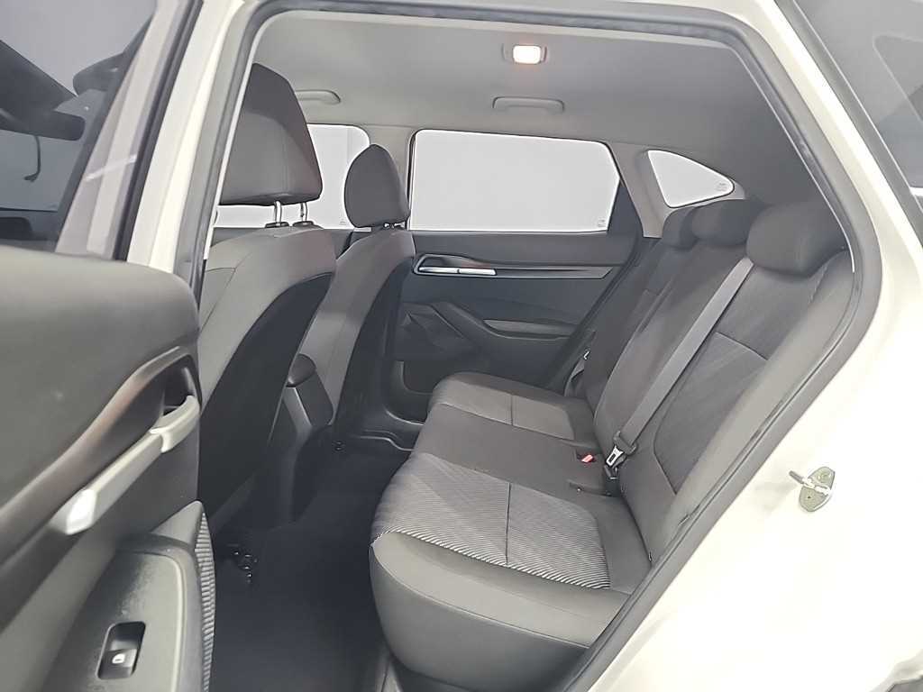 KIA Seltos - Vista 12