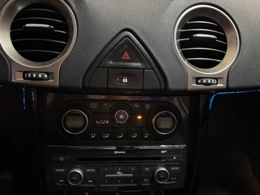SAMSUNG QM5 - Vista 12