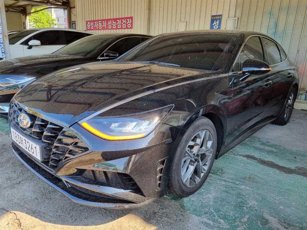 HYUNDAI Sonata - Vista 2