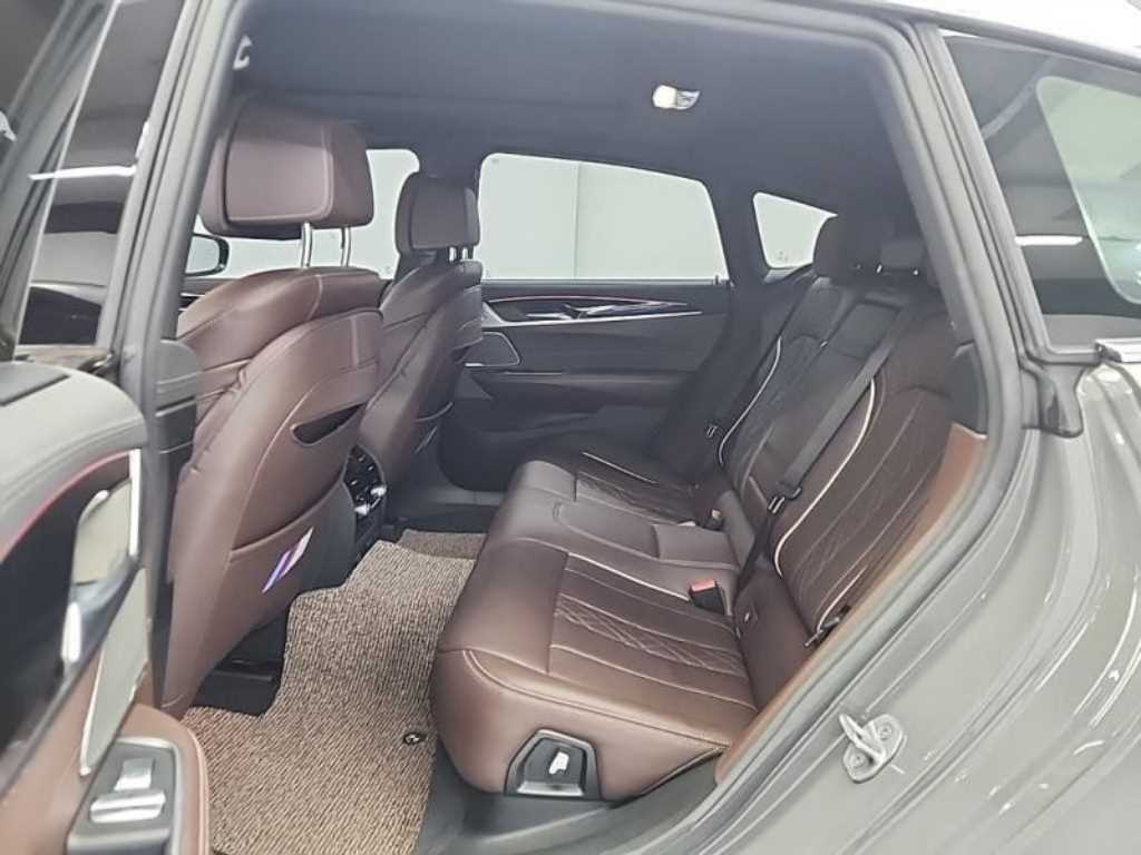 BMW Gran Turismo - Vista 12