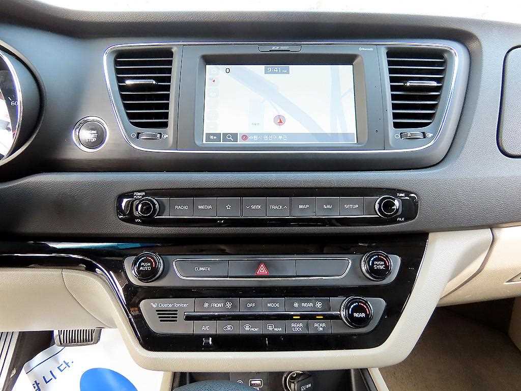 KIA Carnival 2019 Gris - Importación desde Corea - HF Imports Iquique - Foto 14