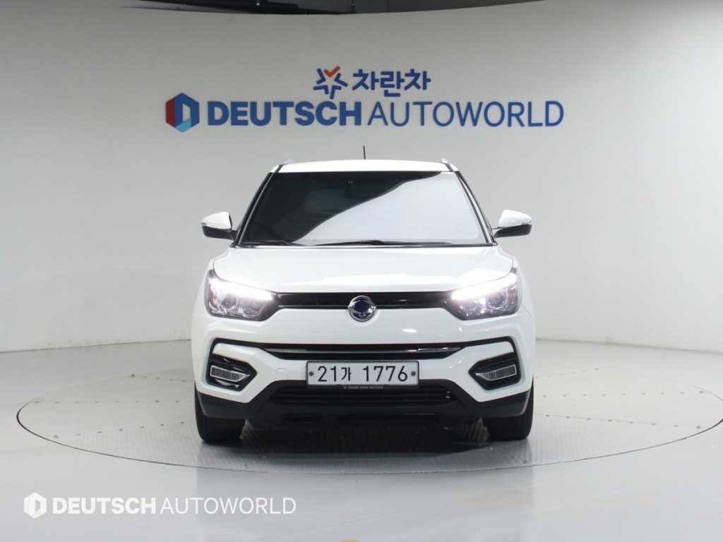 Ssangyong Tivoli - Vista 3