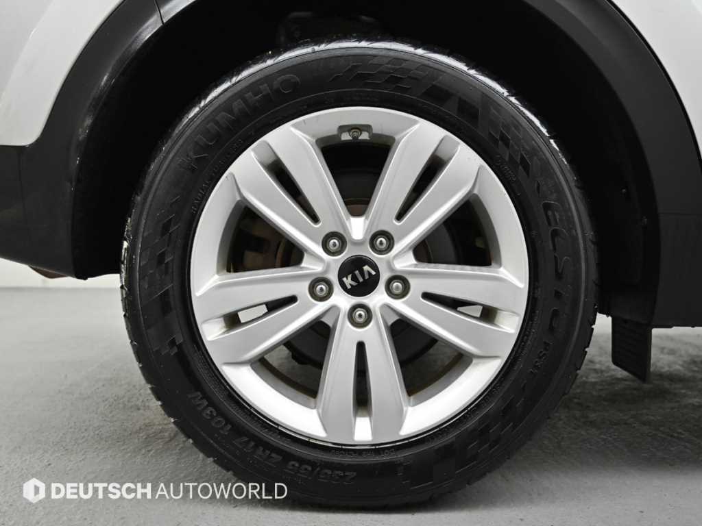 KIA Sportage - Vista 5