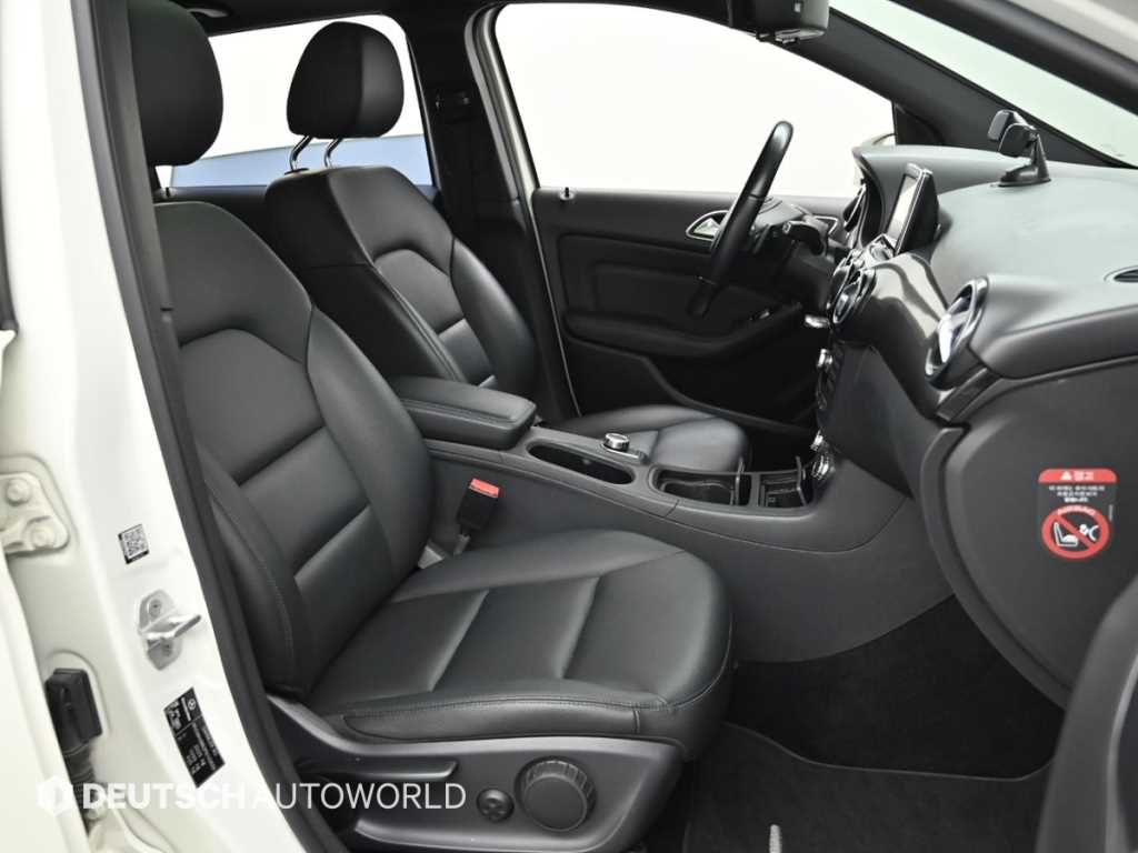 Mercedes Benz B Class (MY B) - Vista 10