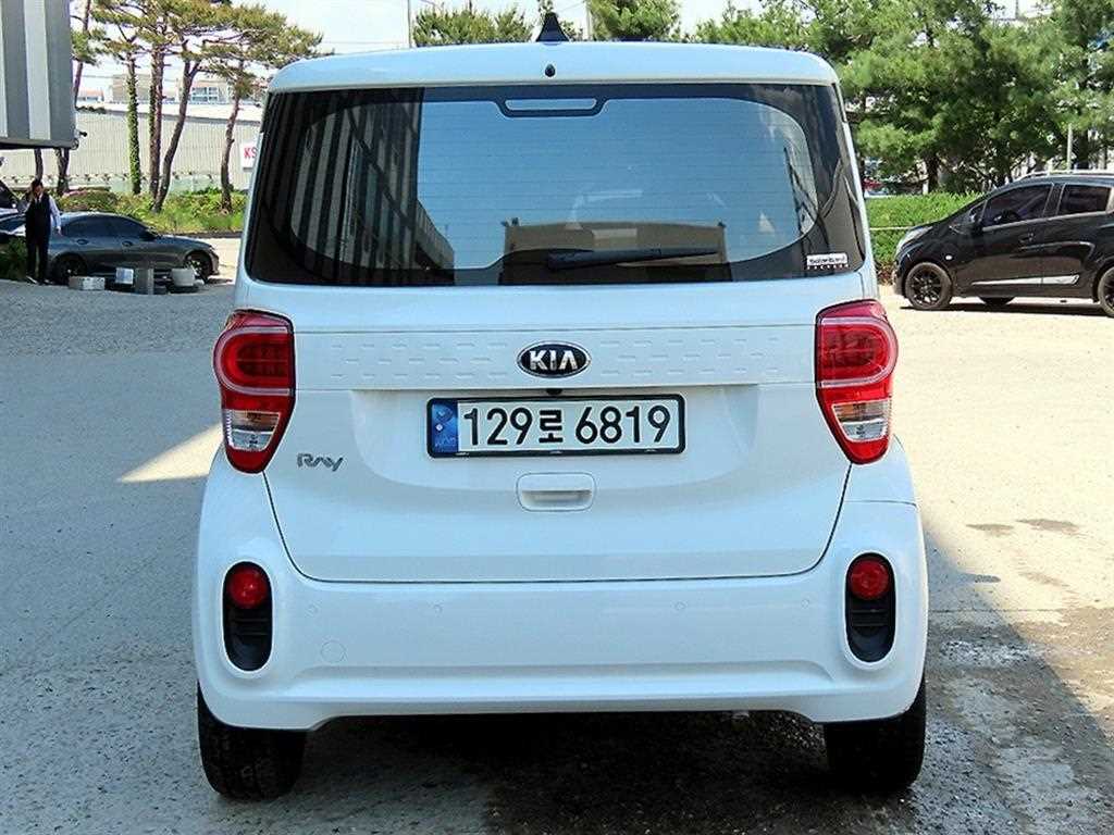 KIA Ray - Vista 4