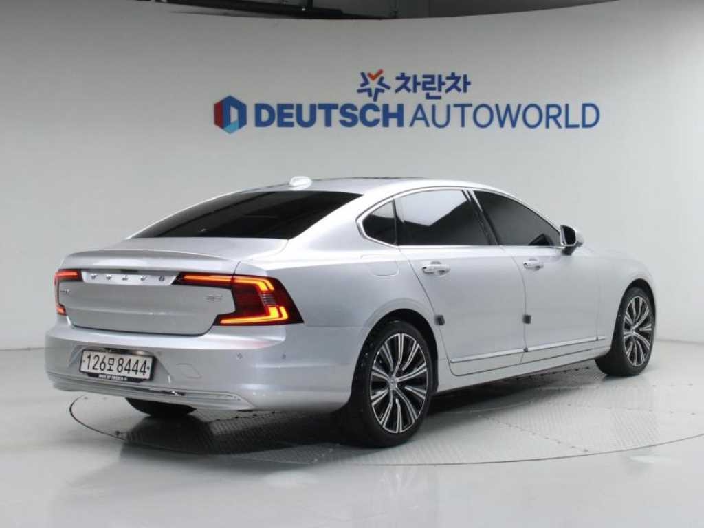 Volvo S90 - Vista 2