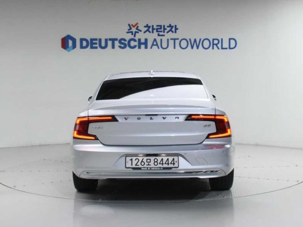 Volvo S90 - Vista 4