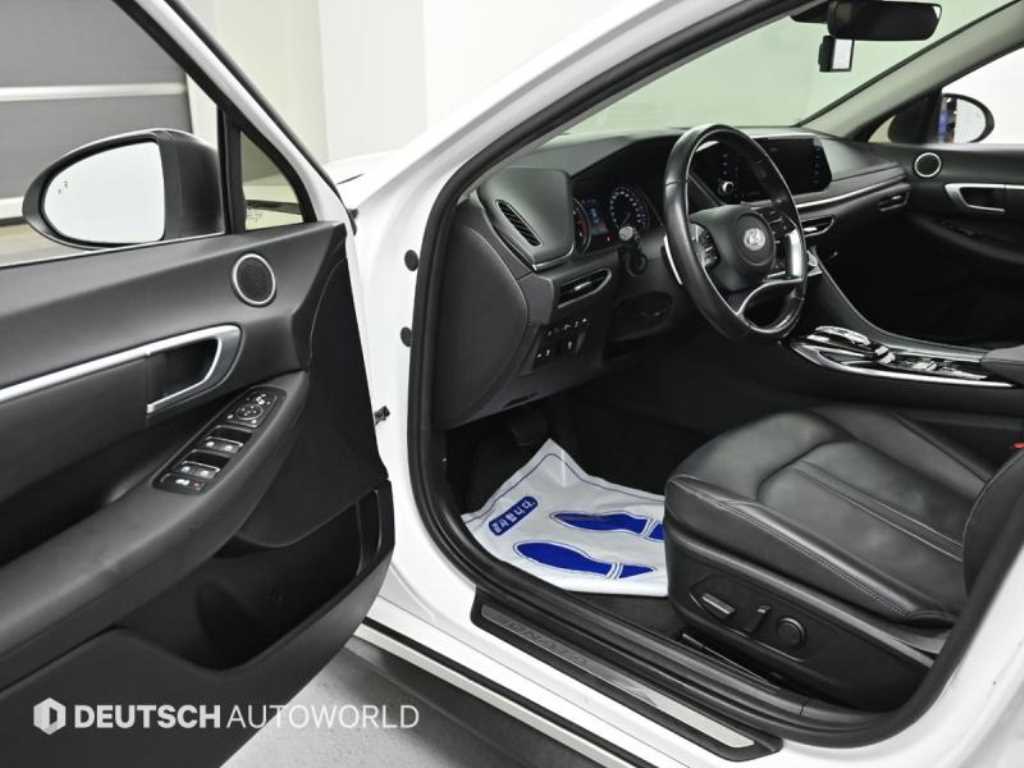 HYUNDAI Sonata - Vista 11
