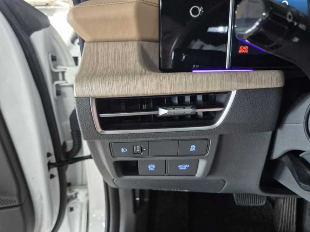 HYUNDAI Sonata - Vista 10