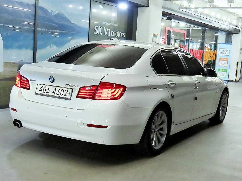 BMW 5 Series - Vista 4