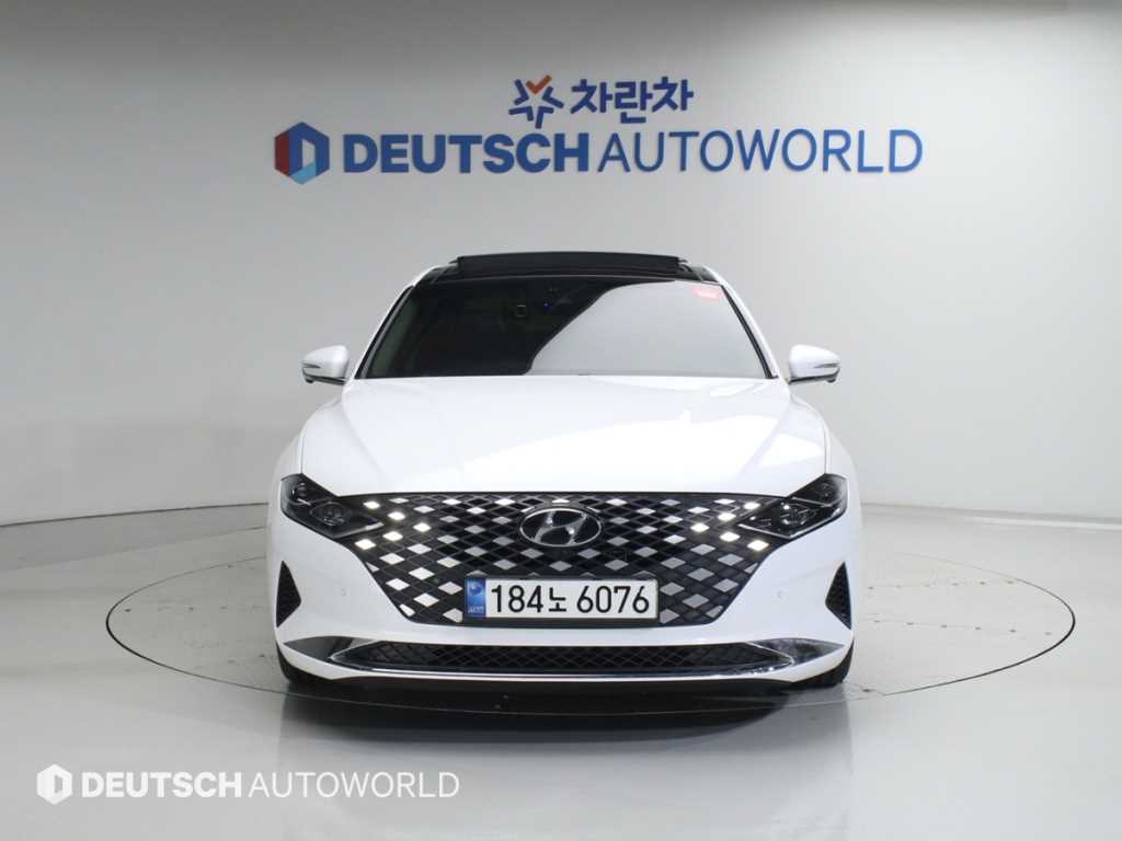 HYUNDAI Grandeur - Vista 3