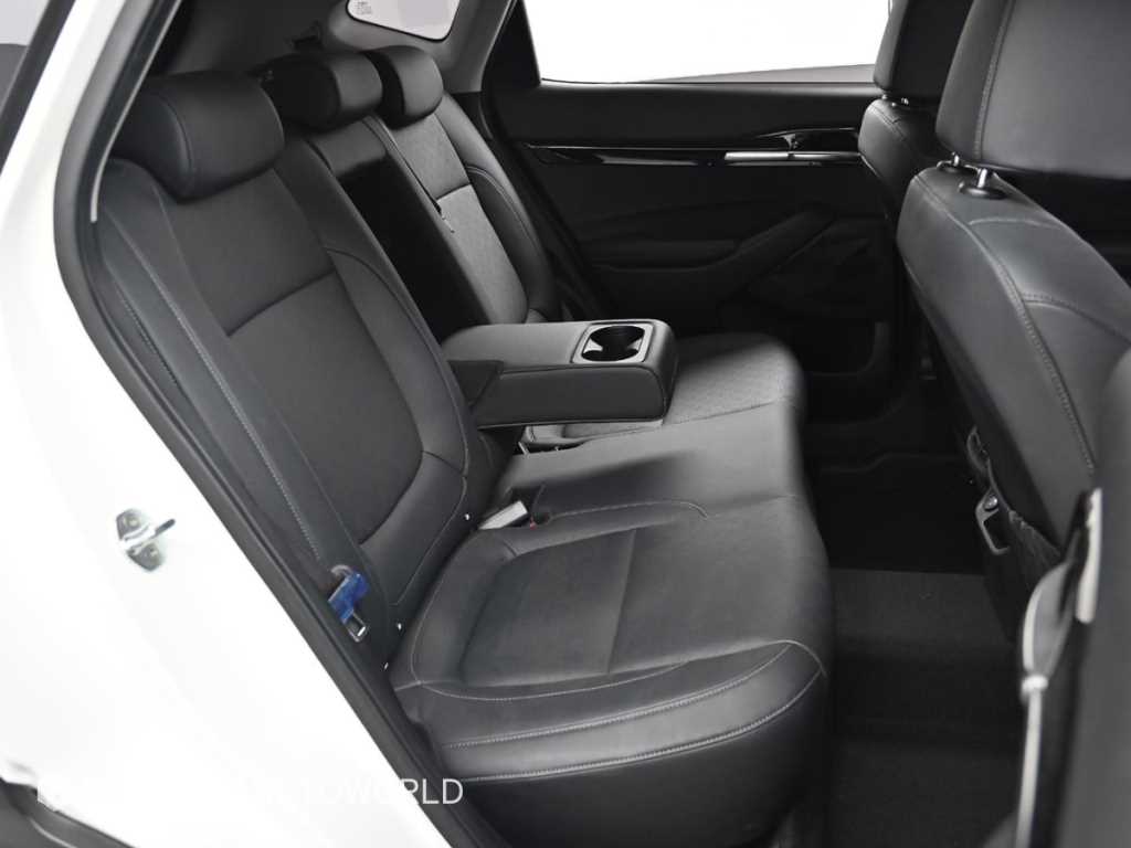 KIA Seltos - Vista 12