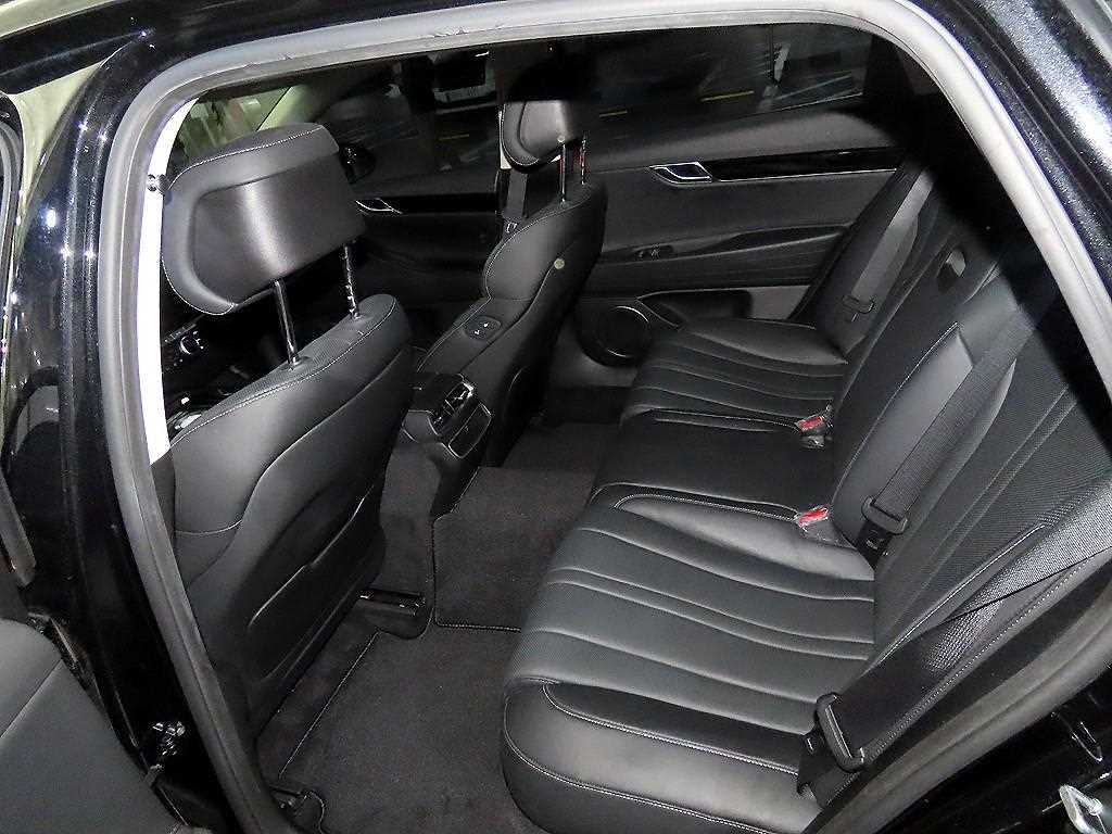 Genesis G80 - Vista 7