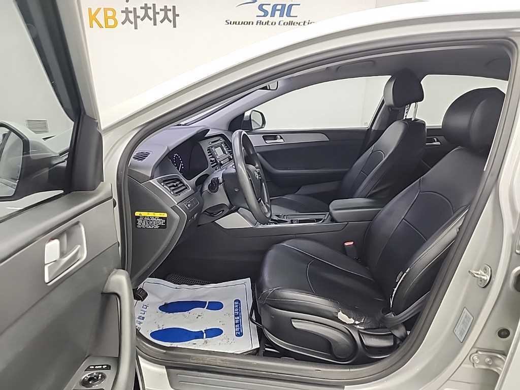 HYUNDAI Sonata - Vista 11