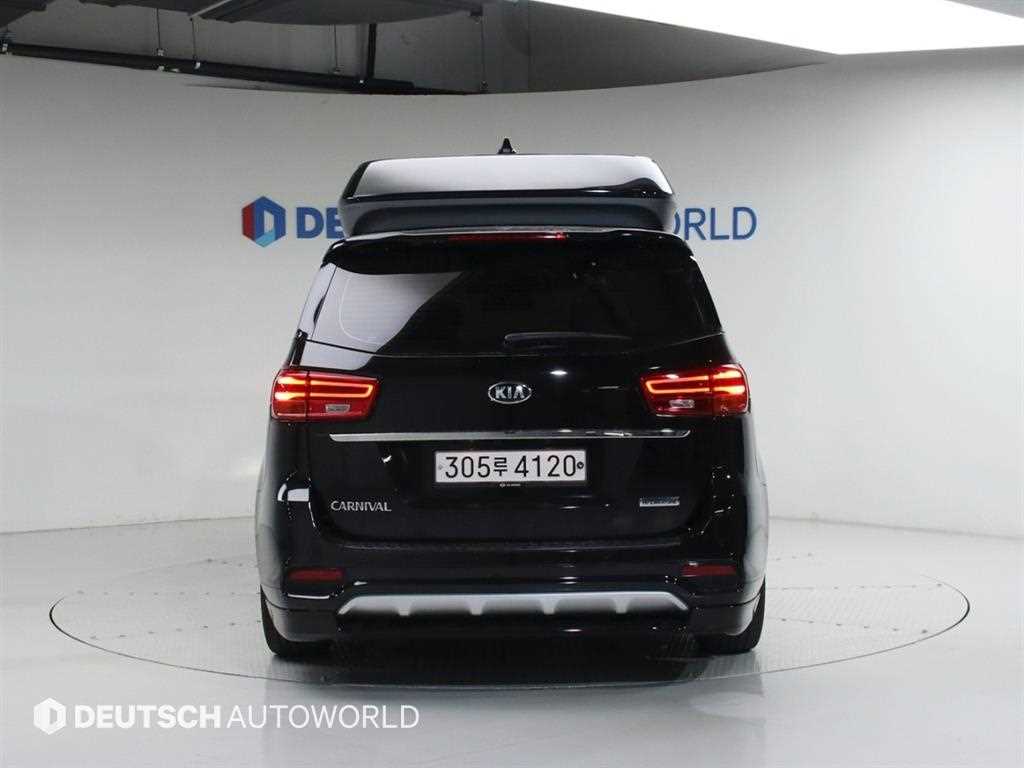 KIA Carnival - Vista 4