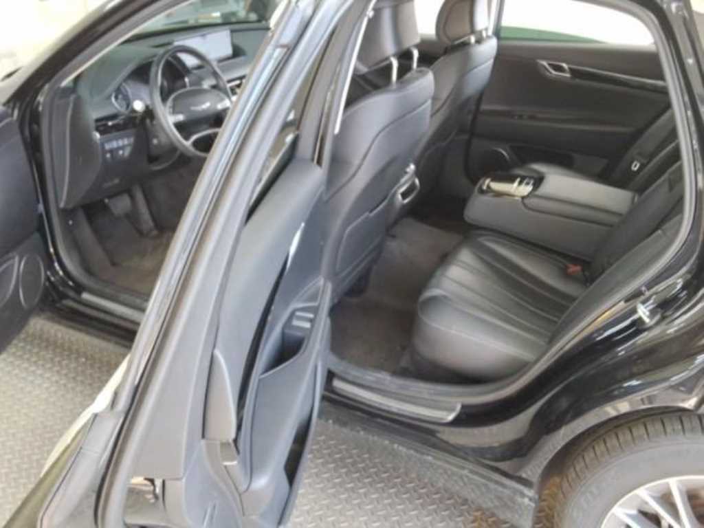 Genesis G80 - Vista 11