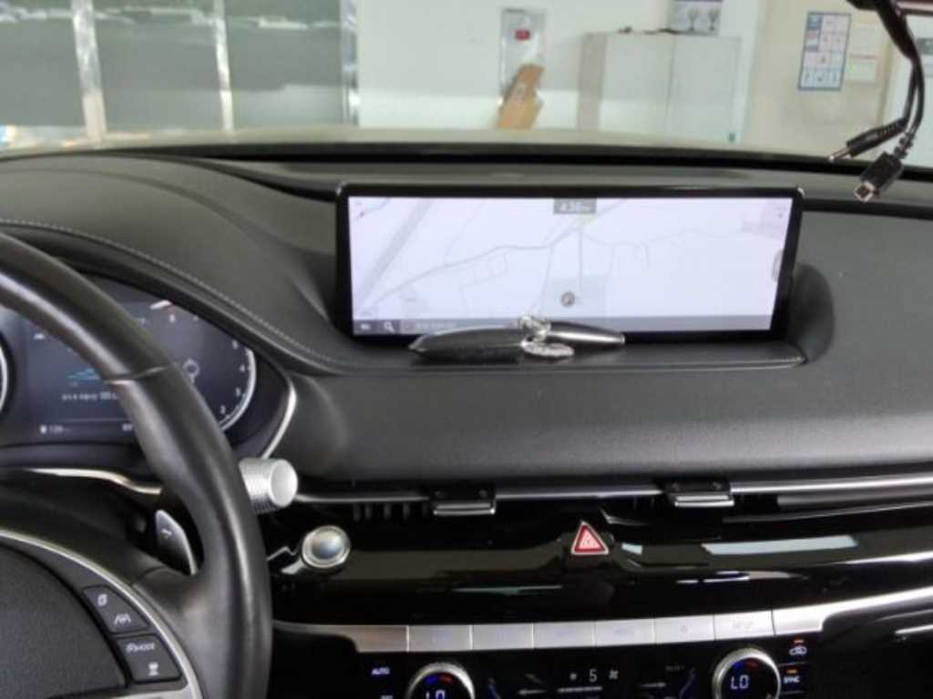 Genesis G80 - Vista 6