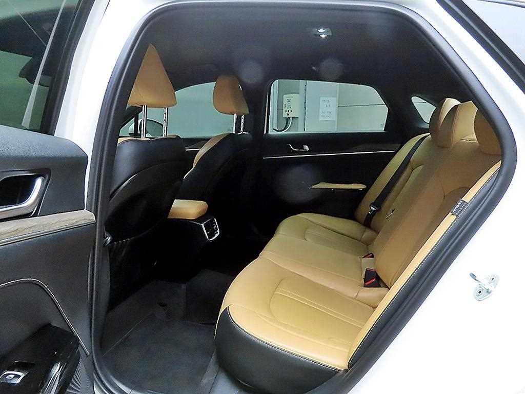 KIA K5 - Vista 6