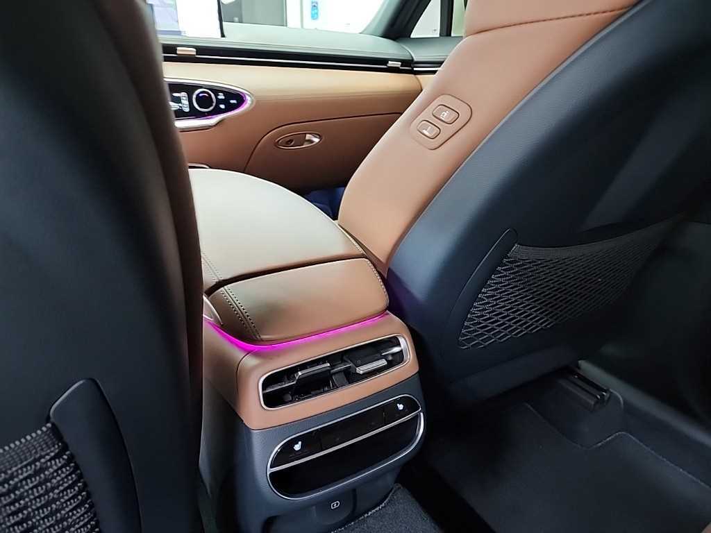 Genesis GV70 2022 Blanco - Importación desde Corea - HF Imports Iquique - Foto 13