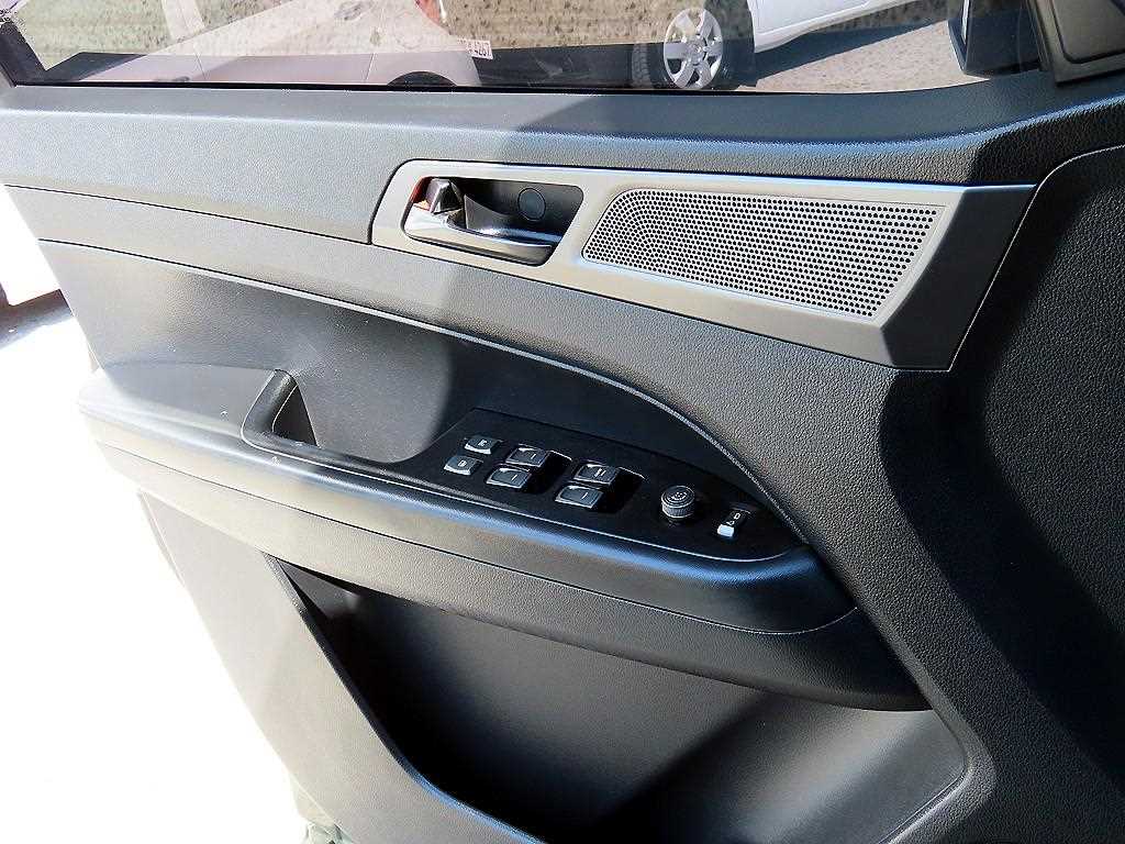 Ssangyong Rexton - Vista 12