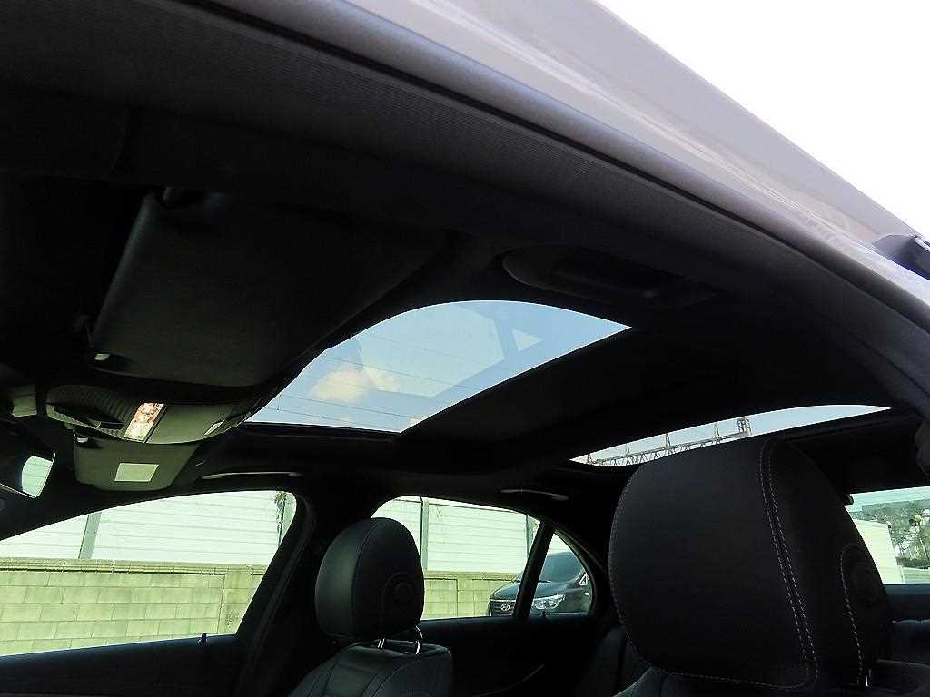 Mercedes Benz E class 2022 Gris - Importación desde Corea - HF Imports Iquique - Foto 16