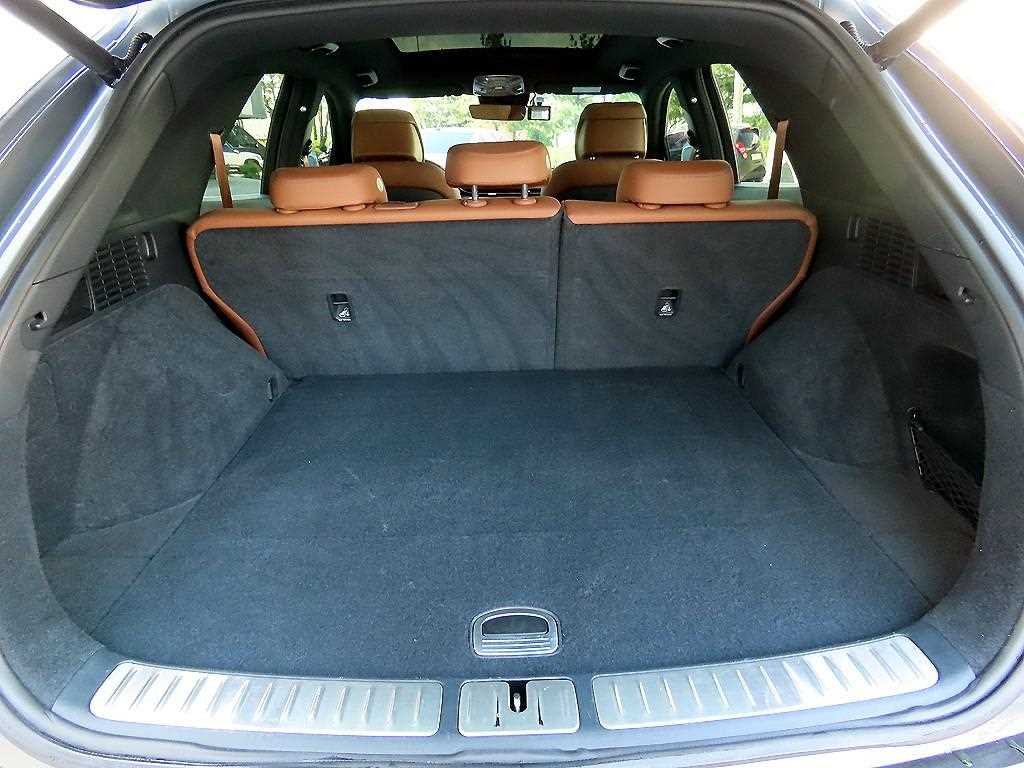 Genesis GV70 2024 Gris - Importación desde Corea - HF Imports Iquique - Foto 16