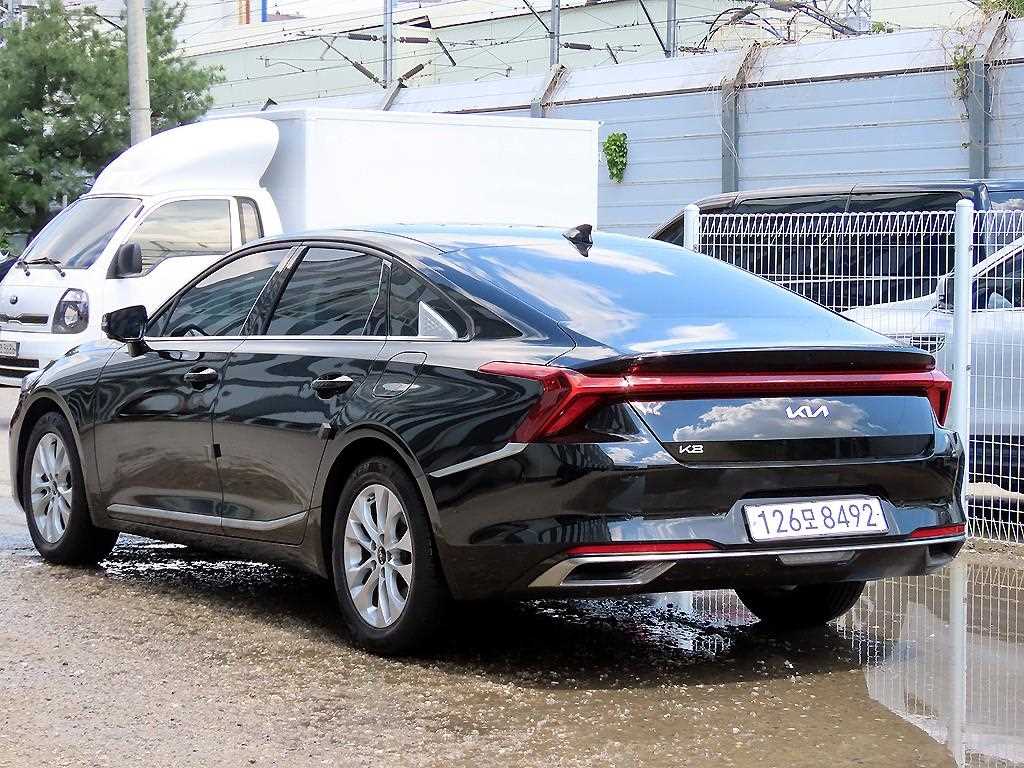 KIA K8 - Vista 3