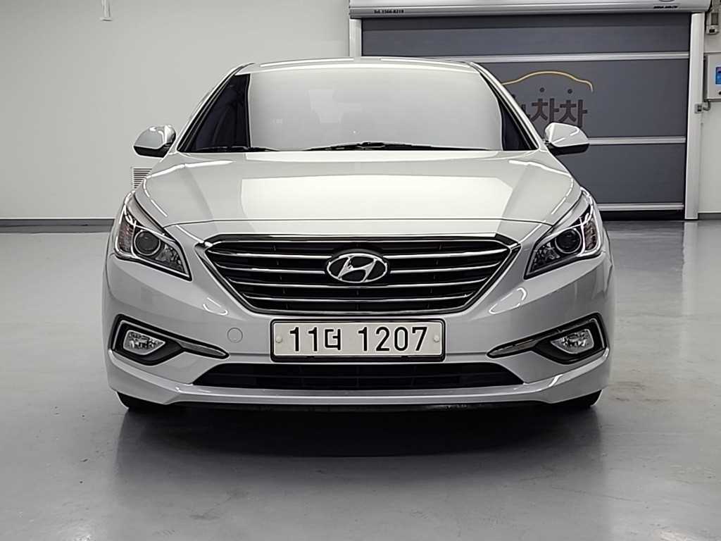 HYUNDAI Sonata - Vista 2