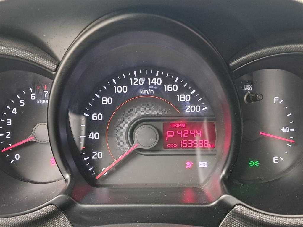 KIA Ray - Vista 8