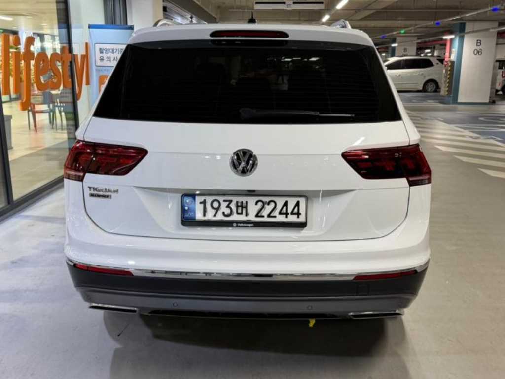 Volkswagen Tiguan - Vista 5