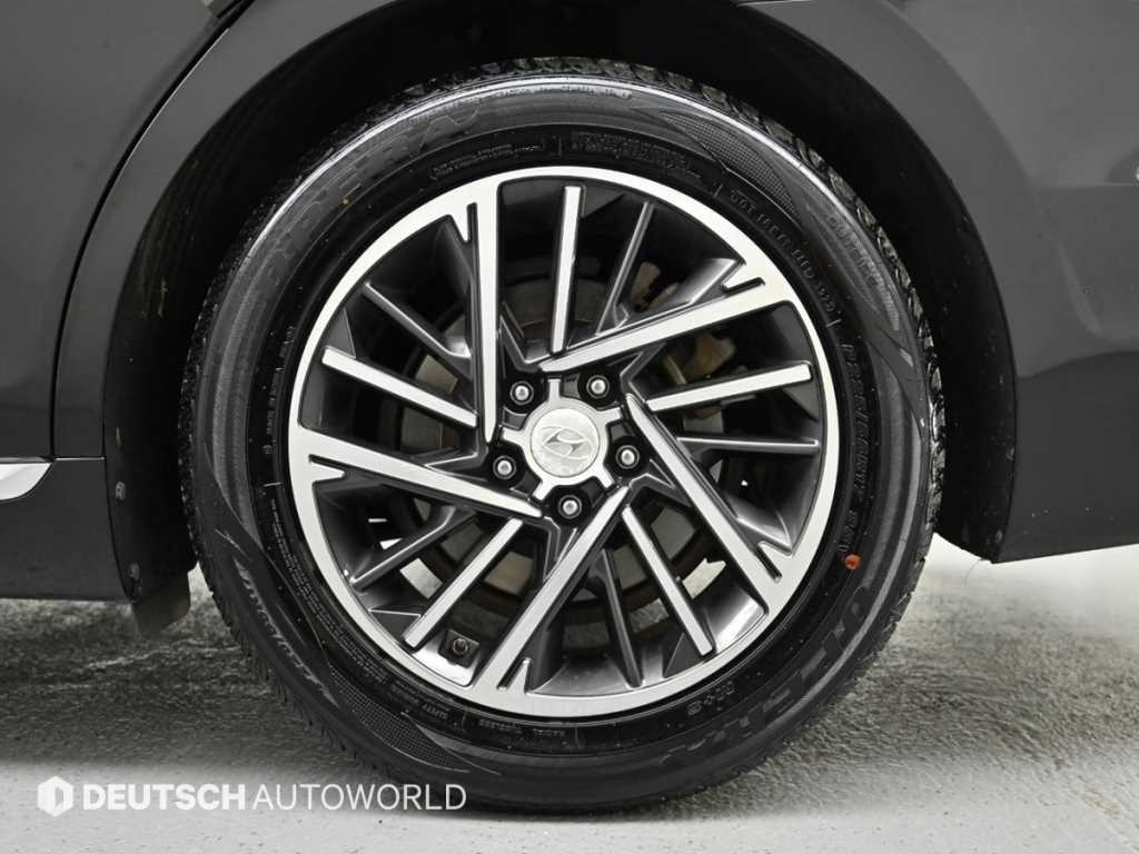 HYUNDAI Grandeur - Vista 5