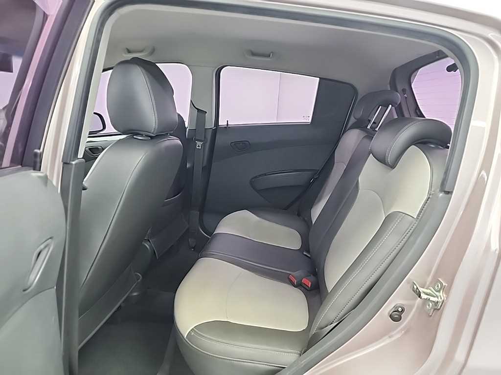 Chevrolet Spark - Vista 12