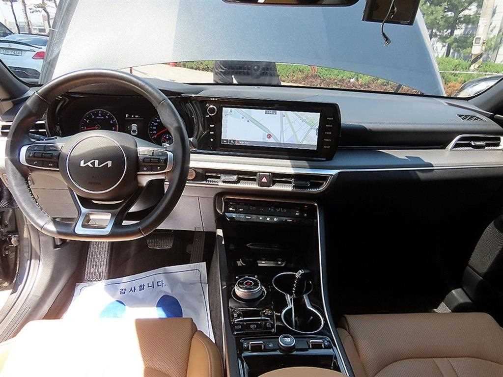 KIA K5 - Vista 7