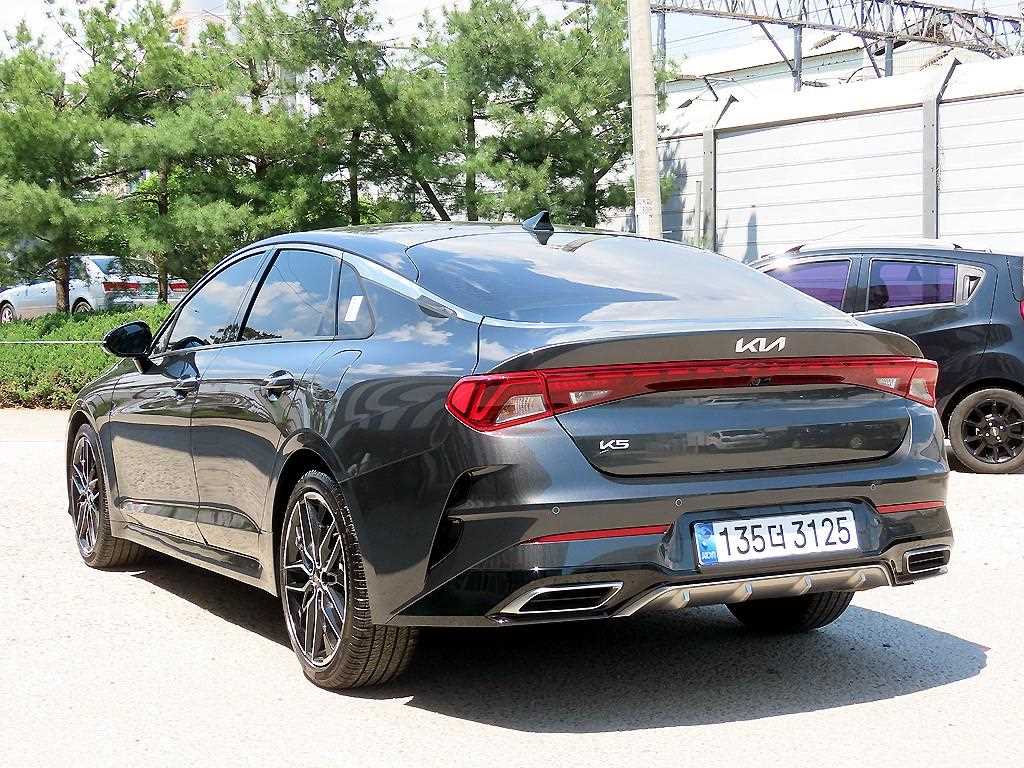 KIA K5 - Vista 3