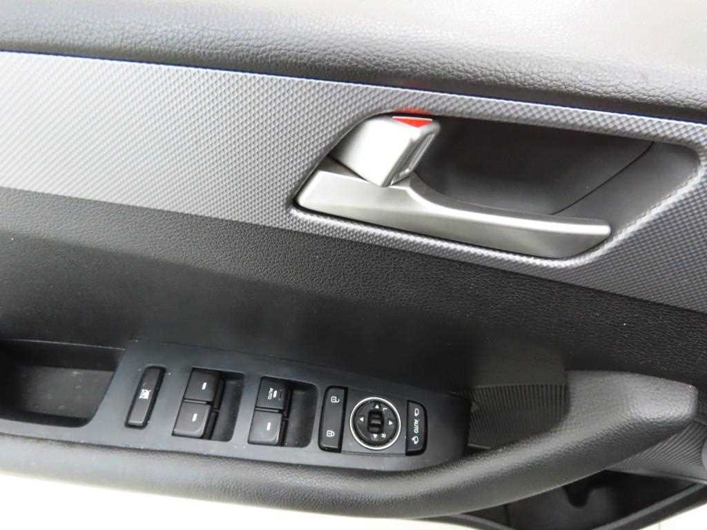 HYUNDAI Sonata - Vista 9