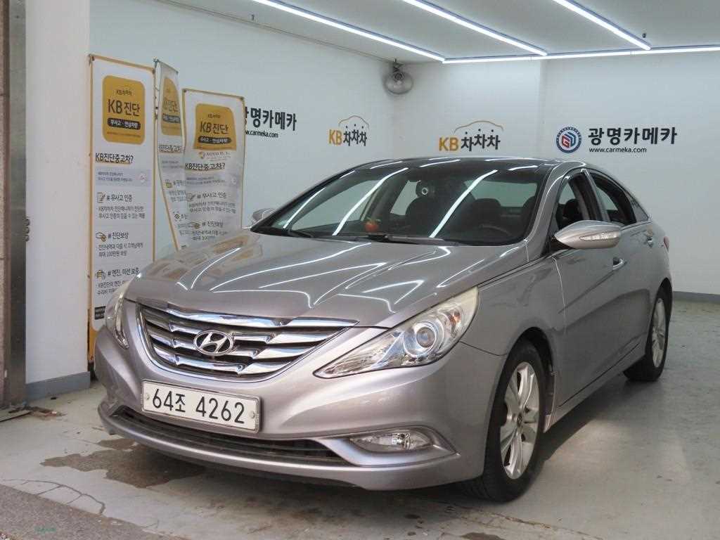 HYUNDAI Sonata - Vista 2
