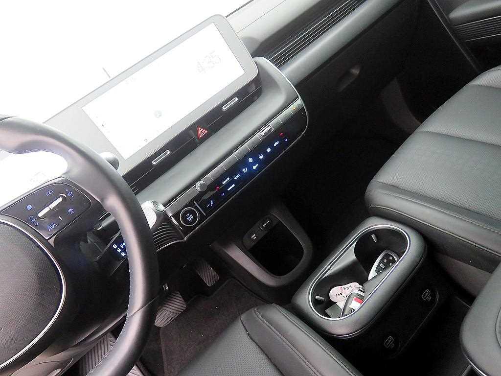 HYUNDAI Ioniq 5 - Vista 9