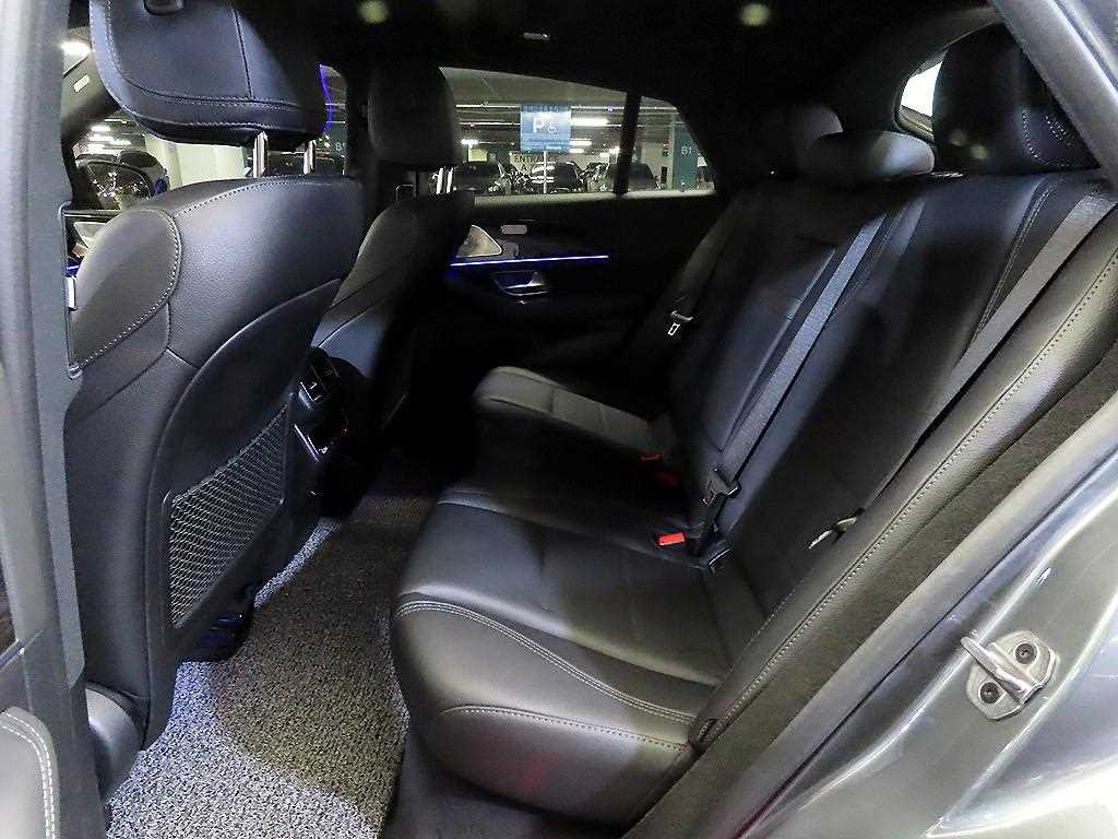 Mercedes Benz GLE Class - Vista 7