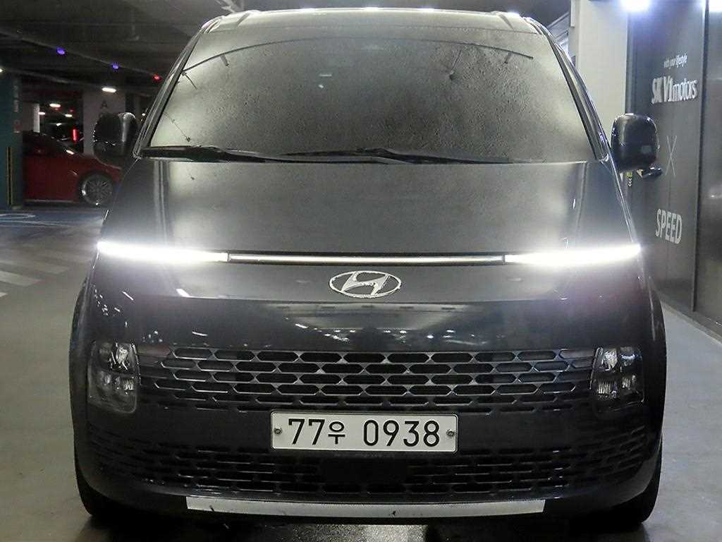 HYUNDAI Staria - Vista 2