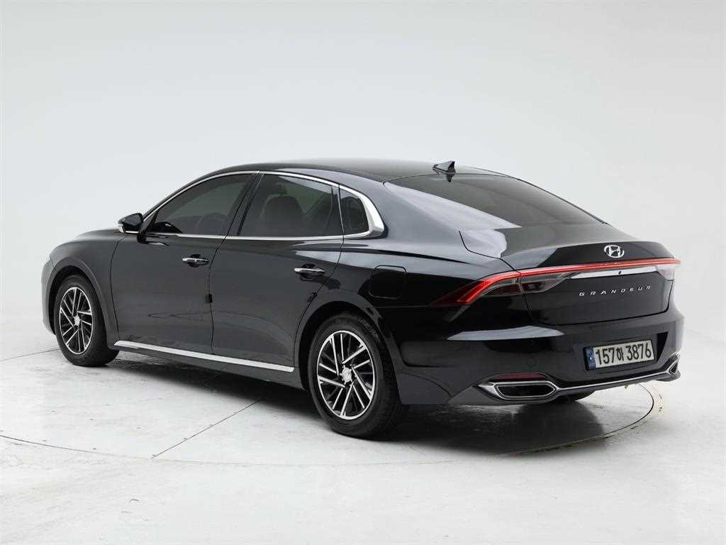 HYUNDAI Grandeur - Vista 4
