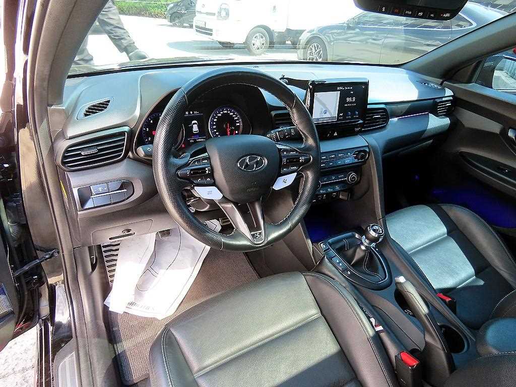 HYUNDAI Veloster - Vista 7
