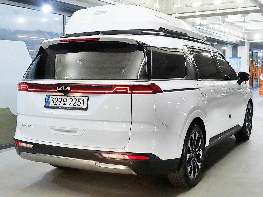 KIA Carnival - Vista 4