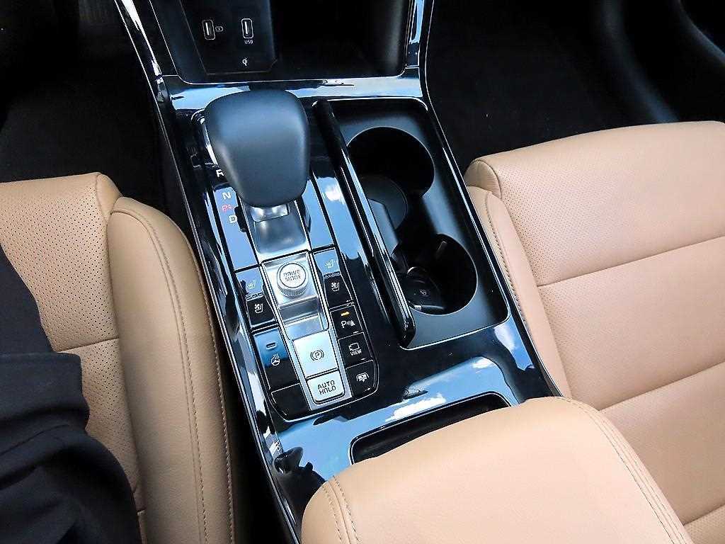 KIA K7 - Vista 10