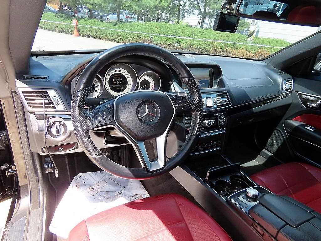 Mercedes Benz E class - Vista 7