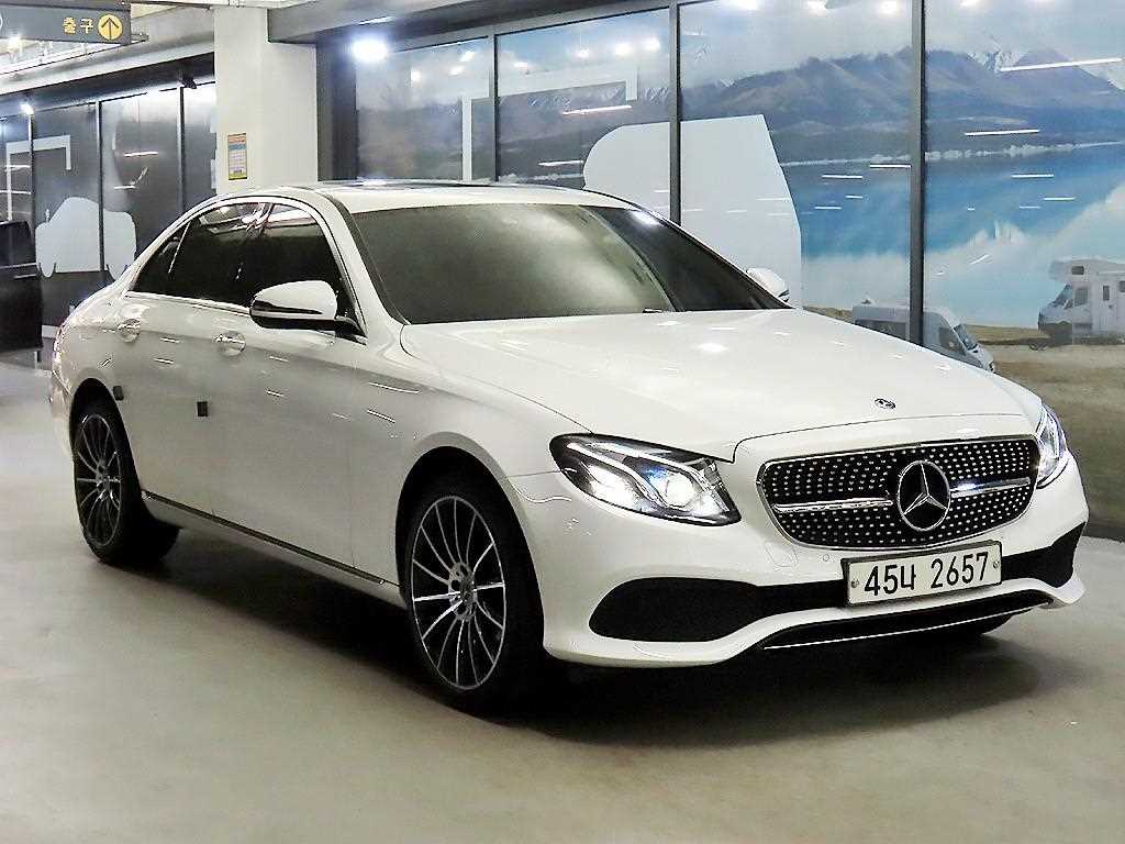 Mercedes Benz E class 2017 Blanco - Importación desde Corea - HF Imports Iquique - Foto 1