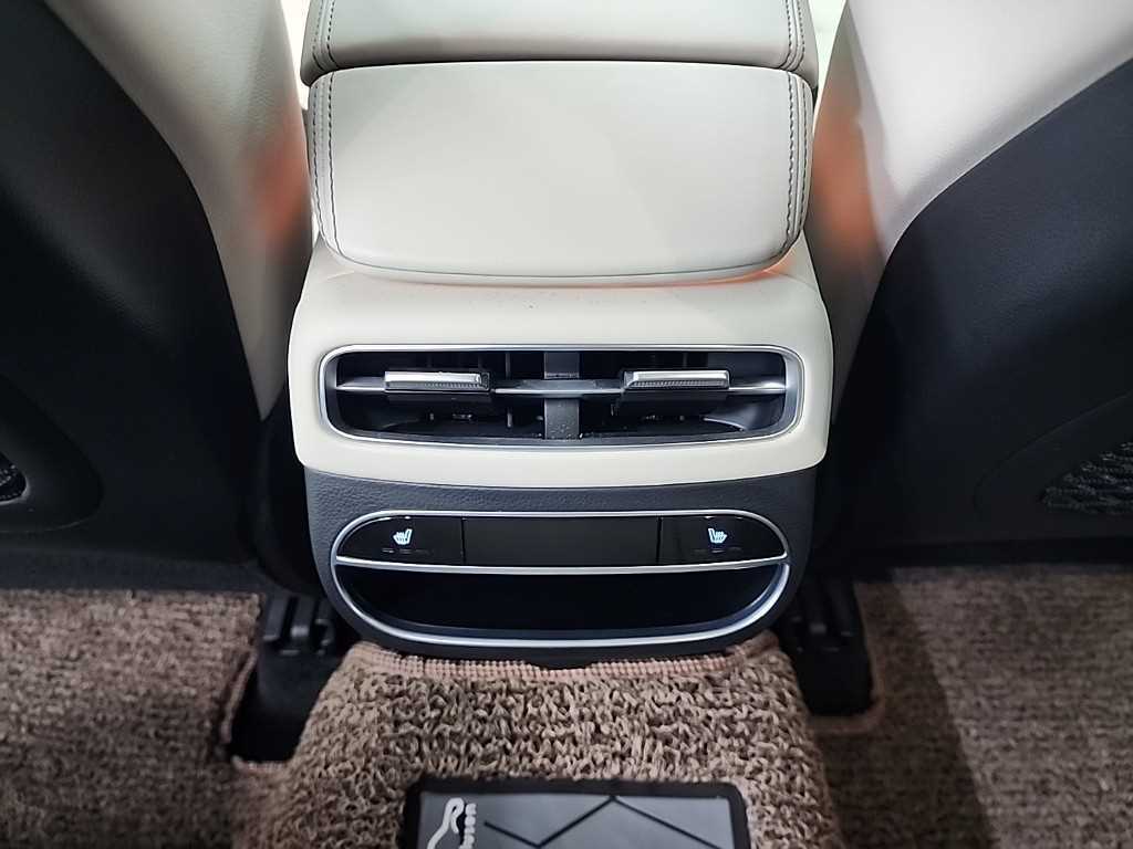 Genesis GV70 2024 Blanco - Importación desde Corea - HF Imports Iquique - Foto 13