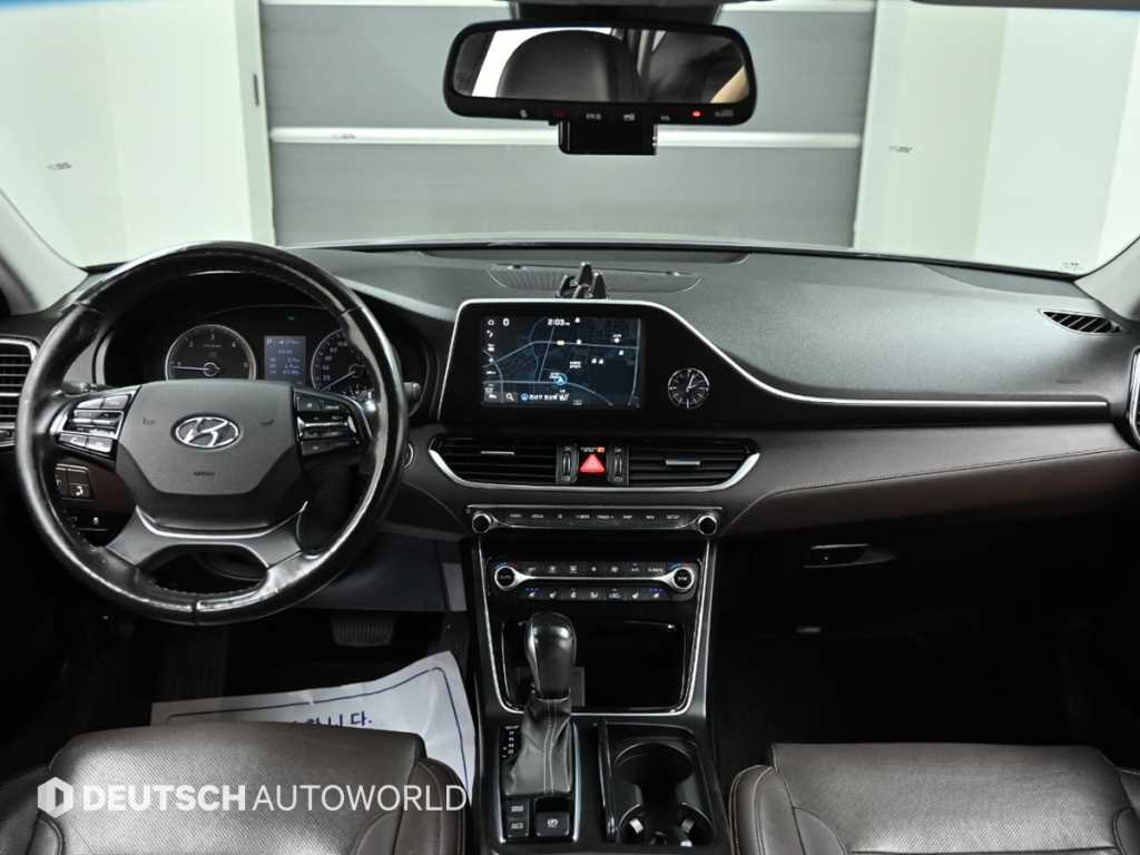 HYUNDAI Grandeur - Vista 7
