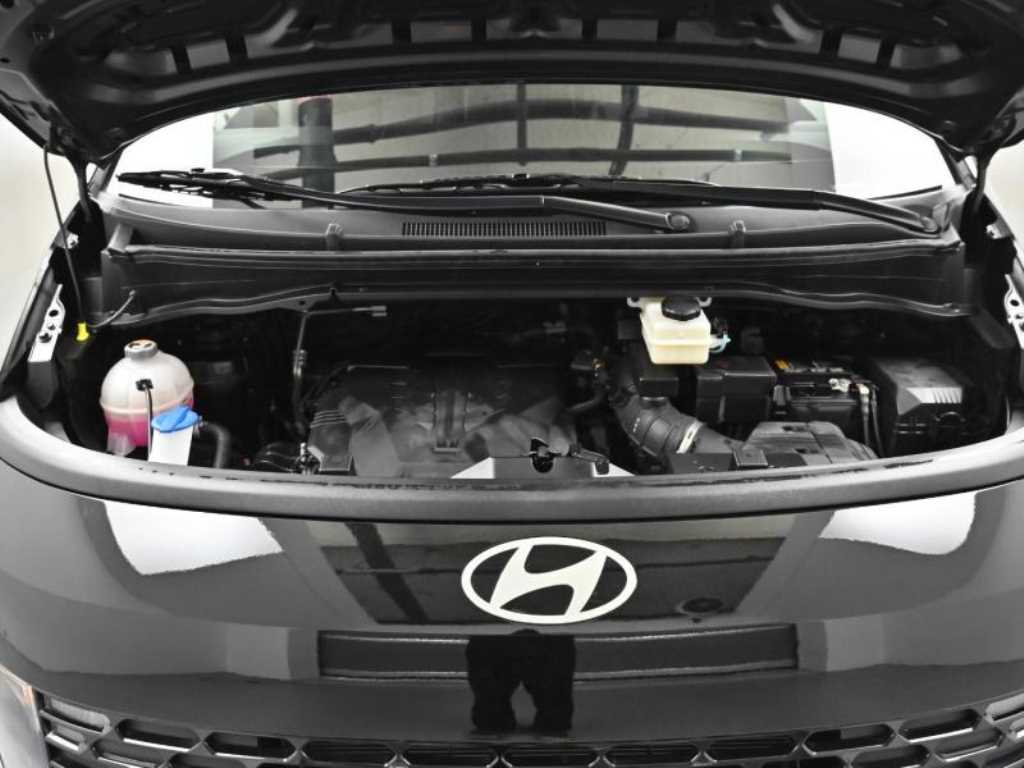 HYUNDAI Staria - Vista 6