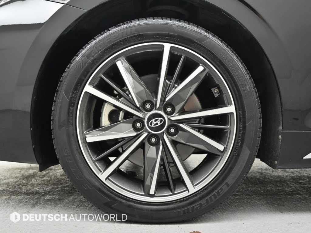 HYUNDAI Grandeur - Vista 5