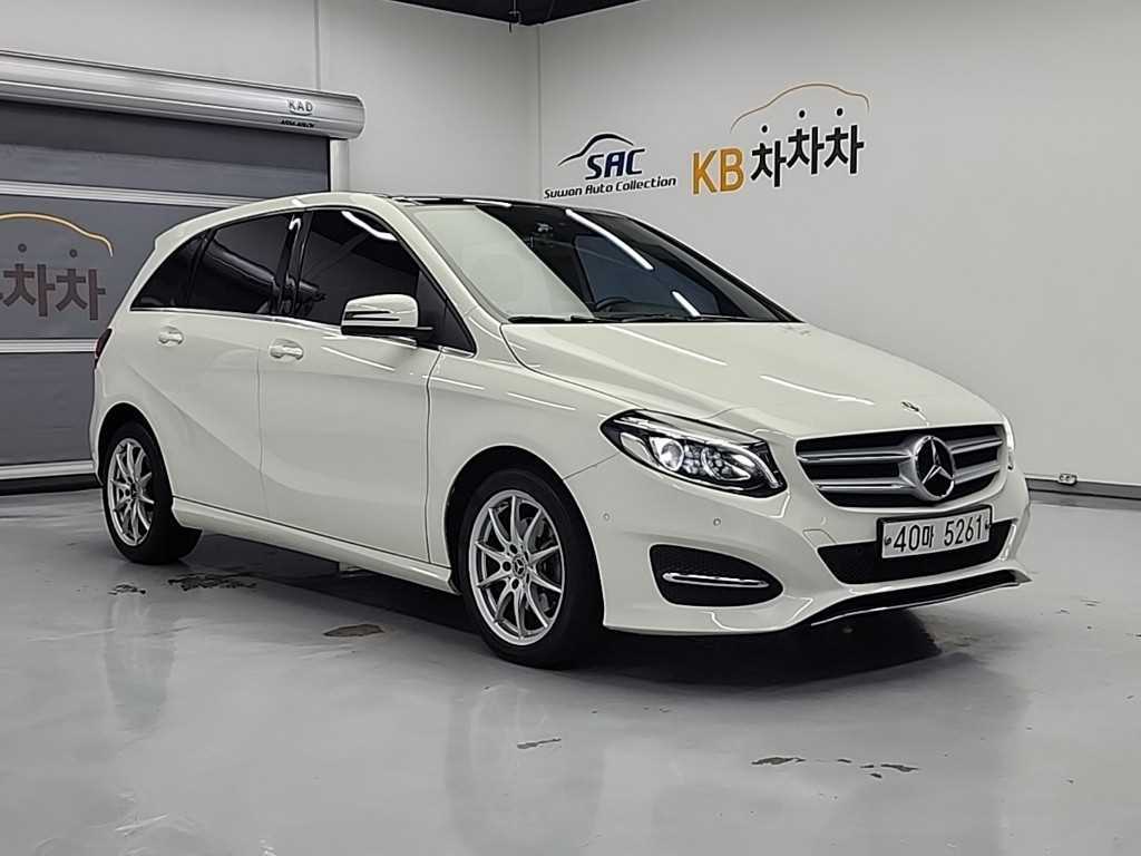 Mercedes Benz B Class (MY B) - Vista 4